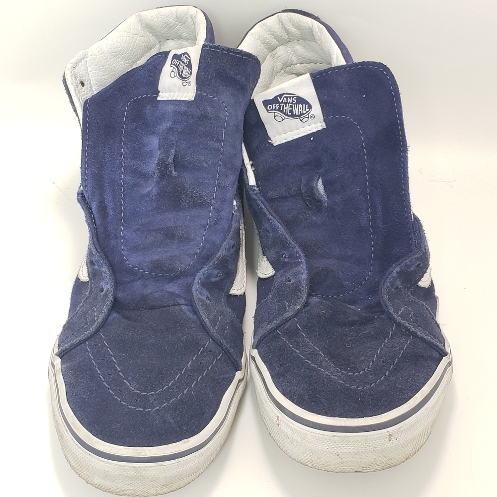 Navy Hightop Sneaker